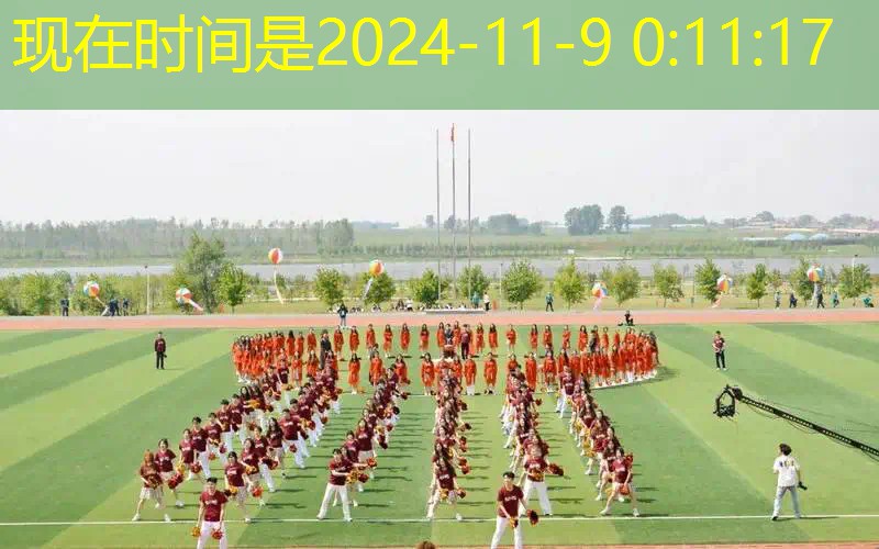 女孩选多重的网球拍好呢